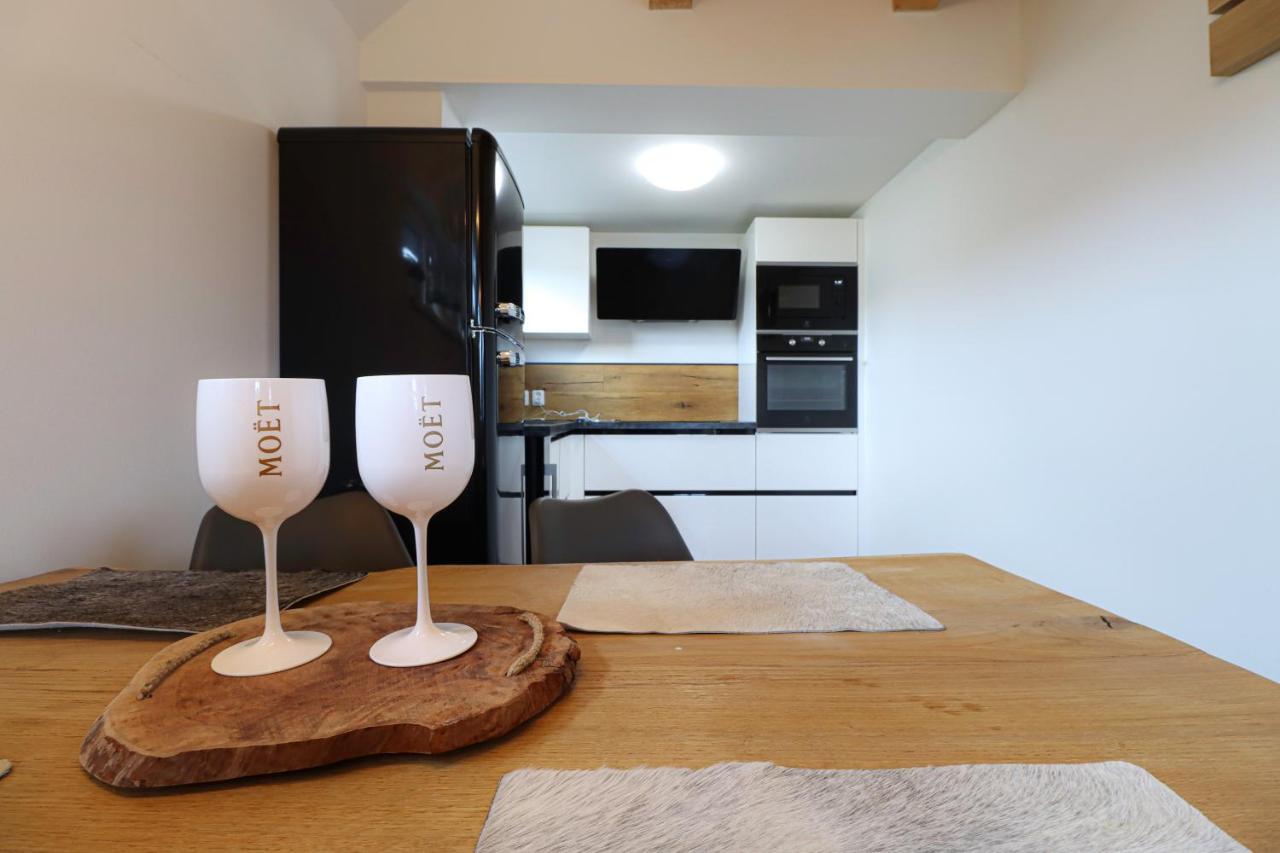 Woodhome - Luxury Mountain Apartment Horní Malá Úpa Bagian luar foto
